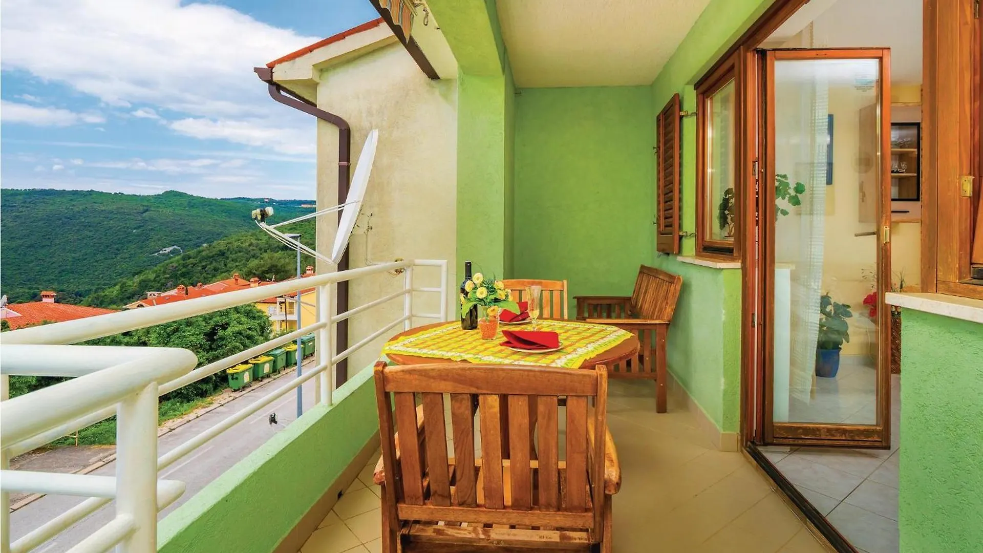 2 Bedroom Gorgeous Apartment In Rabac Croatia