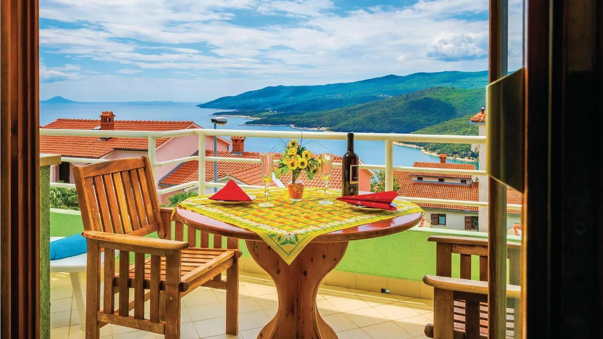2 Bedroom Gorgeous Apartment In Rabac